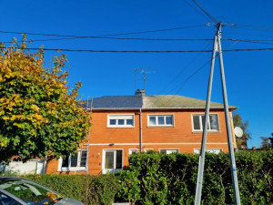 Photo de galerie - Réalisation d’un traitement de toiture avec produit anti mousse & son hydrofuge incorporé : référence (Dalep2100) 