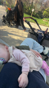 Photo de galerie - Baby sitter au top de tout age?