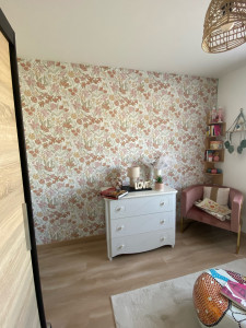 Photo de galerie - Pose de papier peint à raccord 1