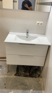 Photo de galerie - Installation lavabo