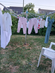 Photo de galerie - J'ai de l'espace pour étendre le linge de mes clients.  
