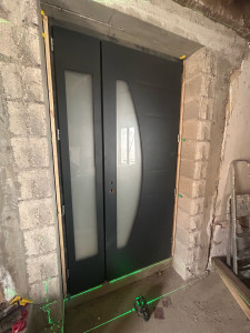 Photo de galerie - Pose une porte d’entrée en rénovation 