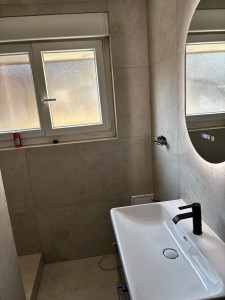 Photo de galerie - Installation d’un lavabo avec meuble 