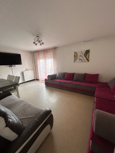 Photo de galerie -  je propose mes services en tant que femme de ménage pour des missions ponctuelles ou régulières. J’ai le sens du détail et je veille à ce que chaque espace soit propre, rangé et agréable à vivre. 