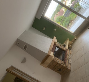 Photo de galerie - Peinture d’un salon.