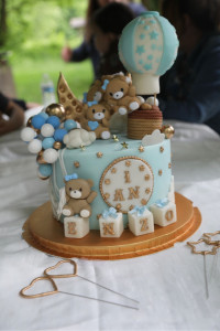 Photo de galerie - Un gâteau d’anniversaire à l’occasion du petit Enzo pour ses un an