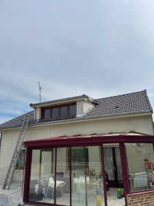 Photo de galerie - Fin de  chantier sur la partie arrier de la toiture 220m2