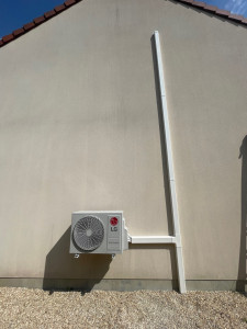 Photo de galerie - Pose d’une pompe à chaleur ( 3 splits ) 
