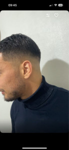 Photo de galerie - Une petite coupe à domicile pour un bon client 