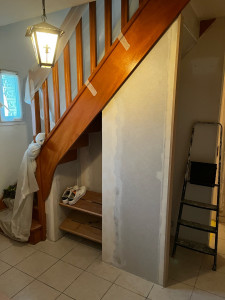 Photo de galerie - Agencement sous escalier 