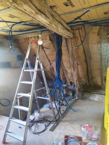 Photo de galerie - Aménagement et passage de câbles pour une grange en cours de réalisation