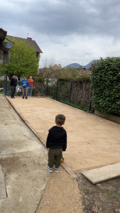 Photo de galerie - Préparation d’un terrain de pétanque 