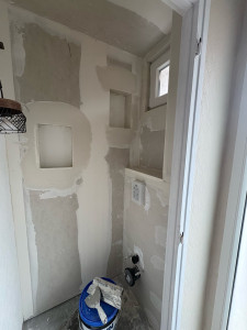 Photo de galerie - Mise en placo d’un toilettes suspendu plus création de niche 