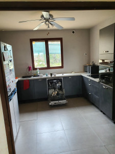 Photo de galerie - Pose d'une cuisine 