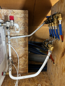 Photo de galerie - Installation ballon d’eau chaude en multicouche 