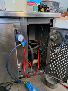 Photo de galerie - RÉPARATION FRIGOS PROFESSIONNELS ET PARTICULIERS SURPLACE 