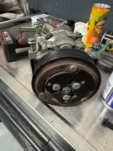 Photo de galerie - Remplacement compresseur Clim 