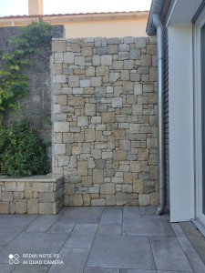 Photo de galerie - Mur en pierre sèche 
