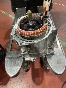 Photo de galerie - Remise en état moteur véhicule électrique ´moteur Zoé 