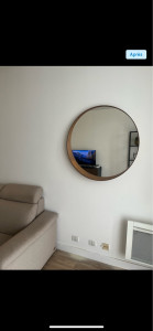 Photo de galerie - Fixation d’un miroir rond de IKEA 