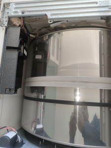 Photo de galerie - Entretien sèche-linge, dépoussiérage 