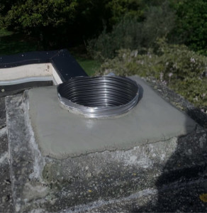 Photo de galerie - Pose d’un conduit avec étanchéité 