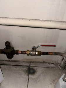 Photo de galerie - Installation d’une vanne d’arrêt 