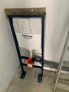 Photo de galerie - Pose d’un batisupport pour WC suspendu 