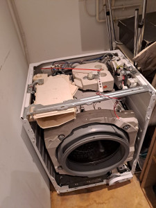 Photo de galerie - Démontage lave-linge AEG 