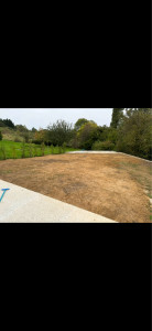 Photo de galerie - Le client voulais que l’on ramène de la terre avec une brouette pour qu’il ait un terrain plat?