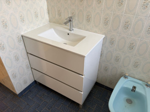 Photo de galerie - Pose d’un meuble vasque et vasque à la demande du client.