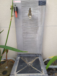 Photo de galerie - Imagination, conception et pose d'une fontaine à eau.