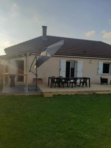 Photo de galerie - Montage abri fait sur mesure 
dalle béton 