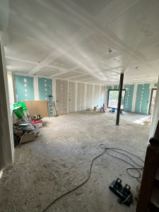 Photo de galerie - Avant mise en peinture d’un salon