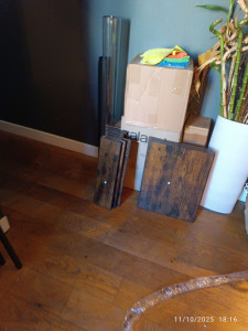 Photo de galerie - Montage meuble a chaussures photos avant montage 