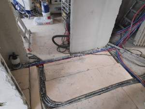 Photo de galerie - Passage de réseaux dans chape 