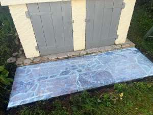 Photo de galerie - La préparation des pose de carrelage application de sika accroche