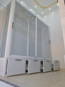 Photo de galerie - Pose des fenêtres, volet roulant électrique ou manuel, disponible sérieux actif et propre 