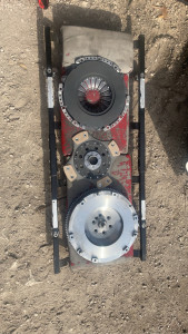 Photo de galerie - Changement embrayage et volants moteur 