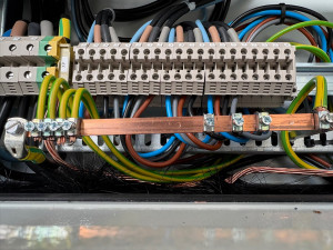 Photo de galerie - Réalisation d’une installation électrique 