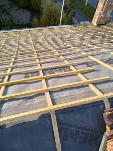 Photo de galerie - Voici comment étanchéité avec un écran sous toiture à la création d'une toiture