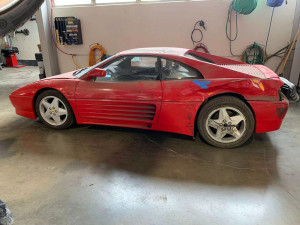 Photo de galerie - Véhicule a restaurer (en cours)