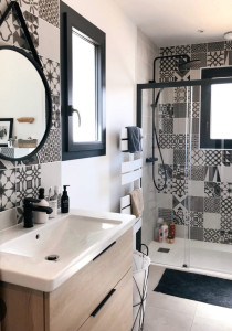 Photo de galerie - Création de salle de bain ( changement complet ) 