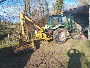 Photo de galerie - Bricolage et multi services