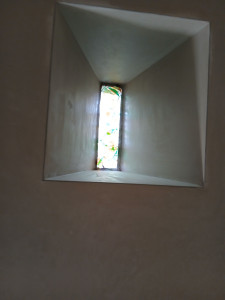 Photo de galerie - Embrassure autour d'un vieux vitraux dans un vieux manoir. 