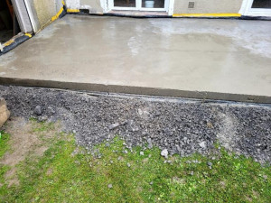 Photo de galerie - Petite dalle béton pour terrasse ou chalet 