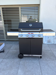 Photo de galerie - Montage barbecue à gaz