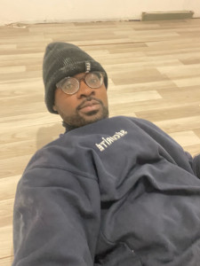 Photo de galerie - Je suis dans un dispositif de pose des parquet 