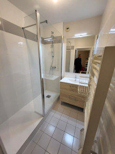 Photo de galerie - Salle de bains complète 