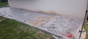 Photo de galerie - Pavage en vue d'un carport oubert